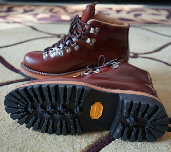 Unleash Adventure with Men's Daily Leisure City Hiking Boots