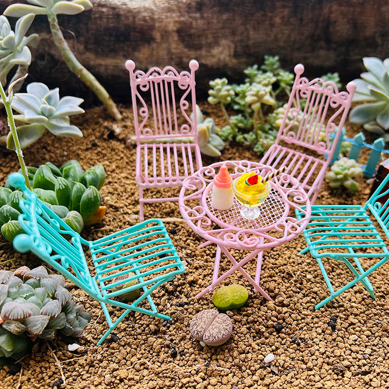 Iron Art Table And Chair Coffee Table And Chair Mini Model